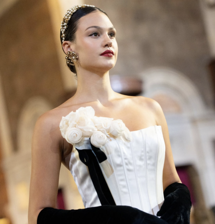 BLANC DE PEREZ BY LAZARO