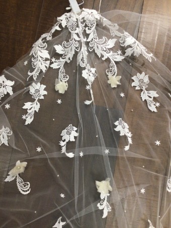 Malis Henderson Style: 22909V/108 #0 default Ivory thumbnail